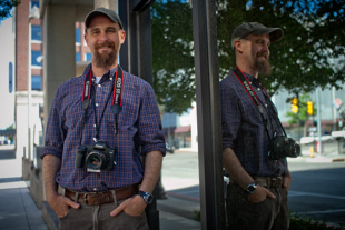 John Clanton, Tulsa World multimedia producer, has been a photojournalist for 15 years.
 His 'Everyday People' project is the inspiration for this one.