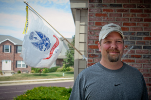 Mark Vonachen served 21 years in the National Guard and 1 tour in Iraq. He is flying this United State Army flag in honor of some of his buddies from Company A, 1-106th Aviation out of Decatur, IL who are deployed in Kuwait.
